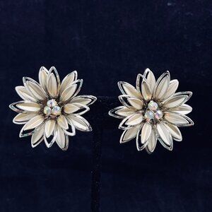 Vintage Gold Tone And AB Rhinestone Open Work Flower Clip On Earrings (5246)